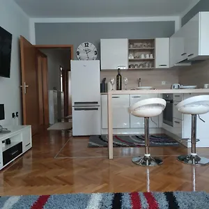 apartment-sve-u-5-minuta.hotelinzadar.com/