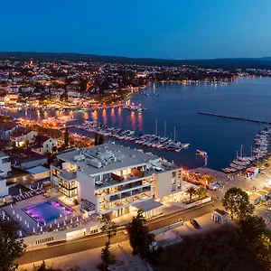 ***** Hotel Luxury Riva Kroatien